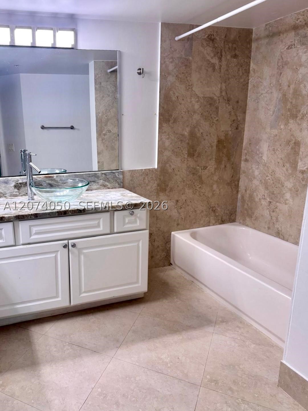 800 Scotia Dr 103 Property Photo 21