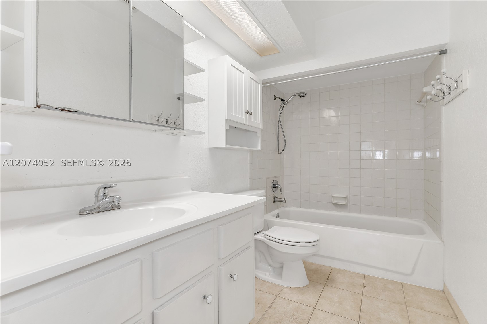 2175 Ne 56th St 103 Property Photo 16