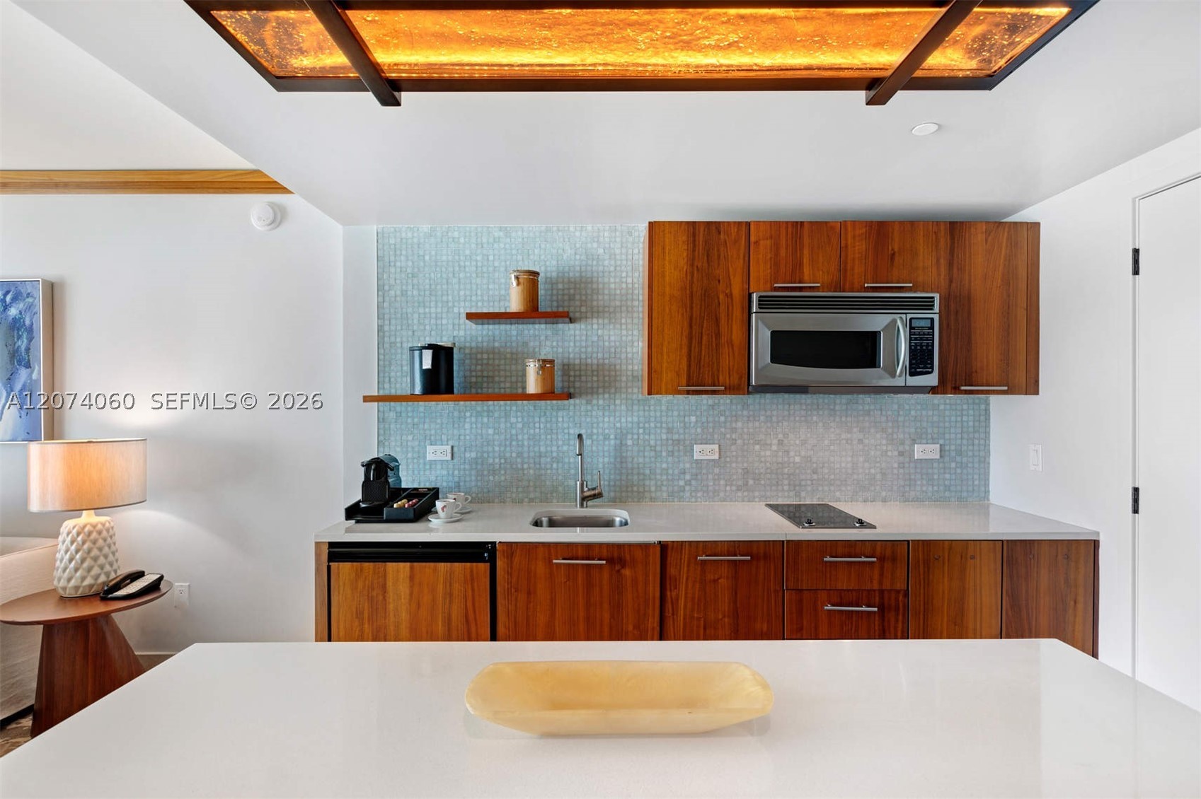 6801 Collins Ave 920 Property Photo 4