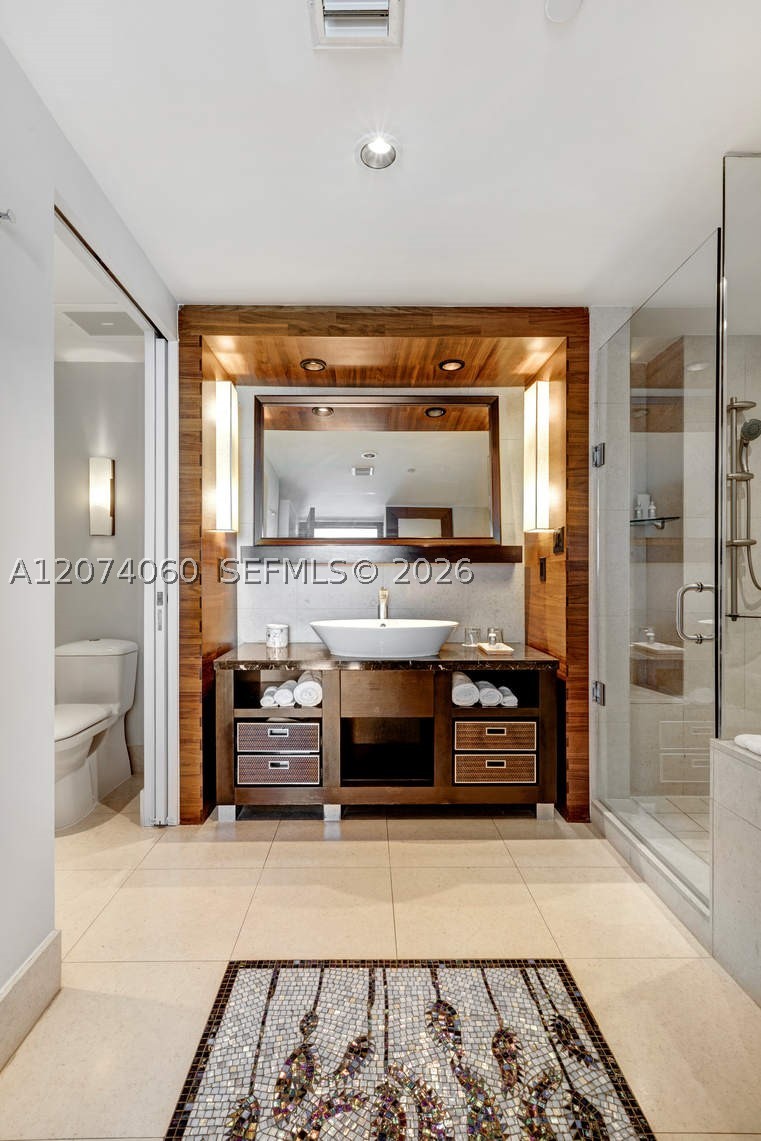 6801 Collins Ave 920 Property Photo 14