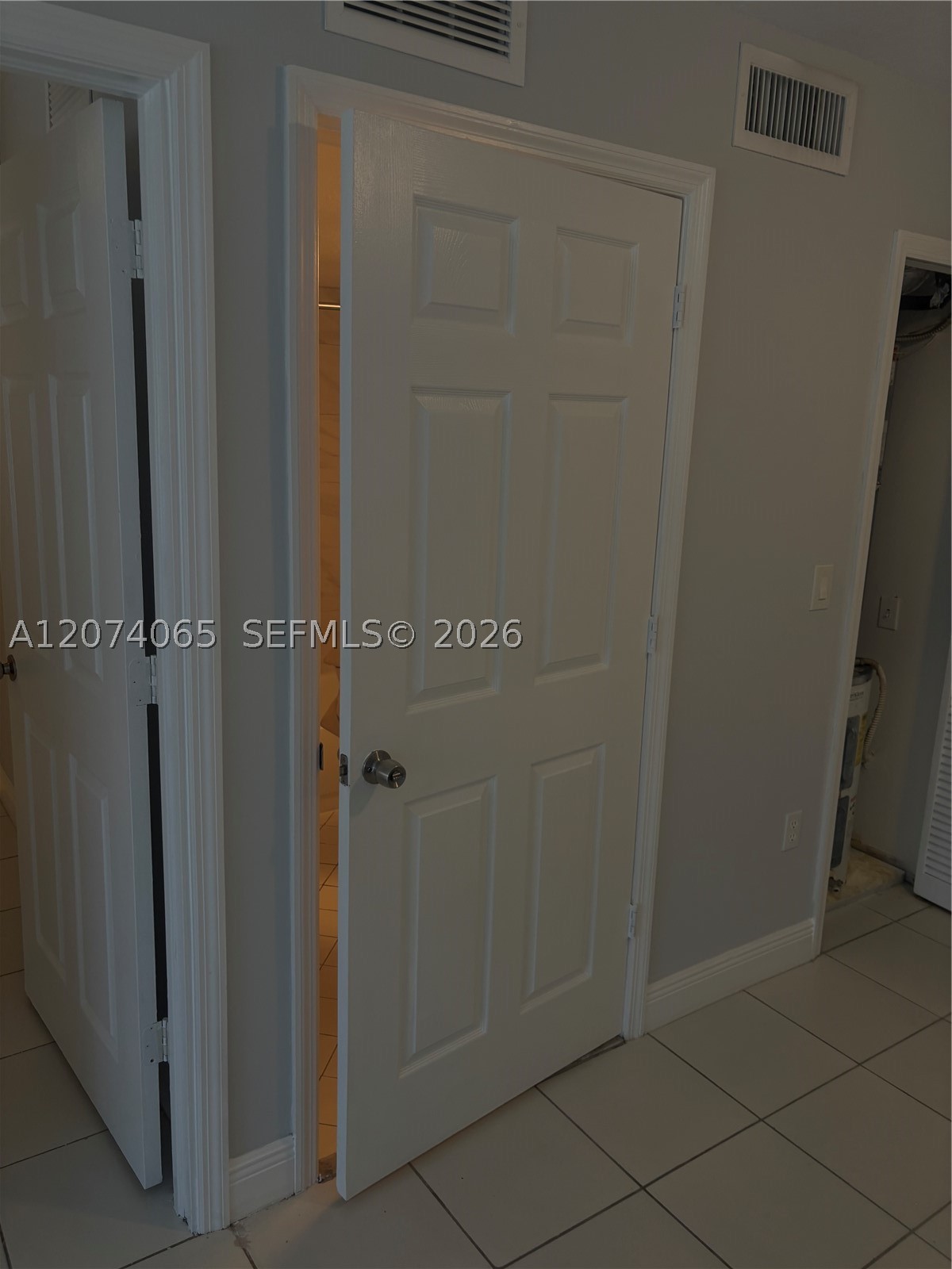 2910 Se 13th Rd 105-44 Property Photo 13