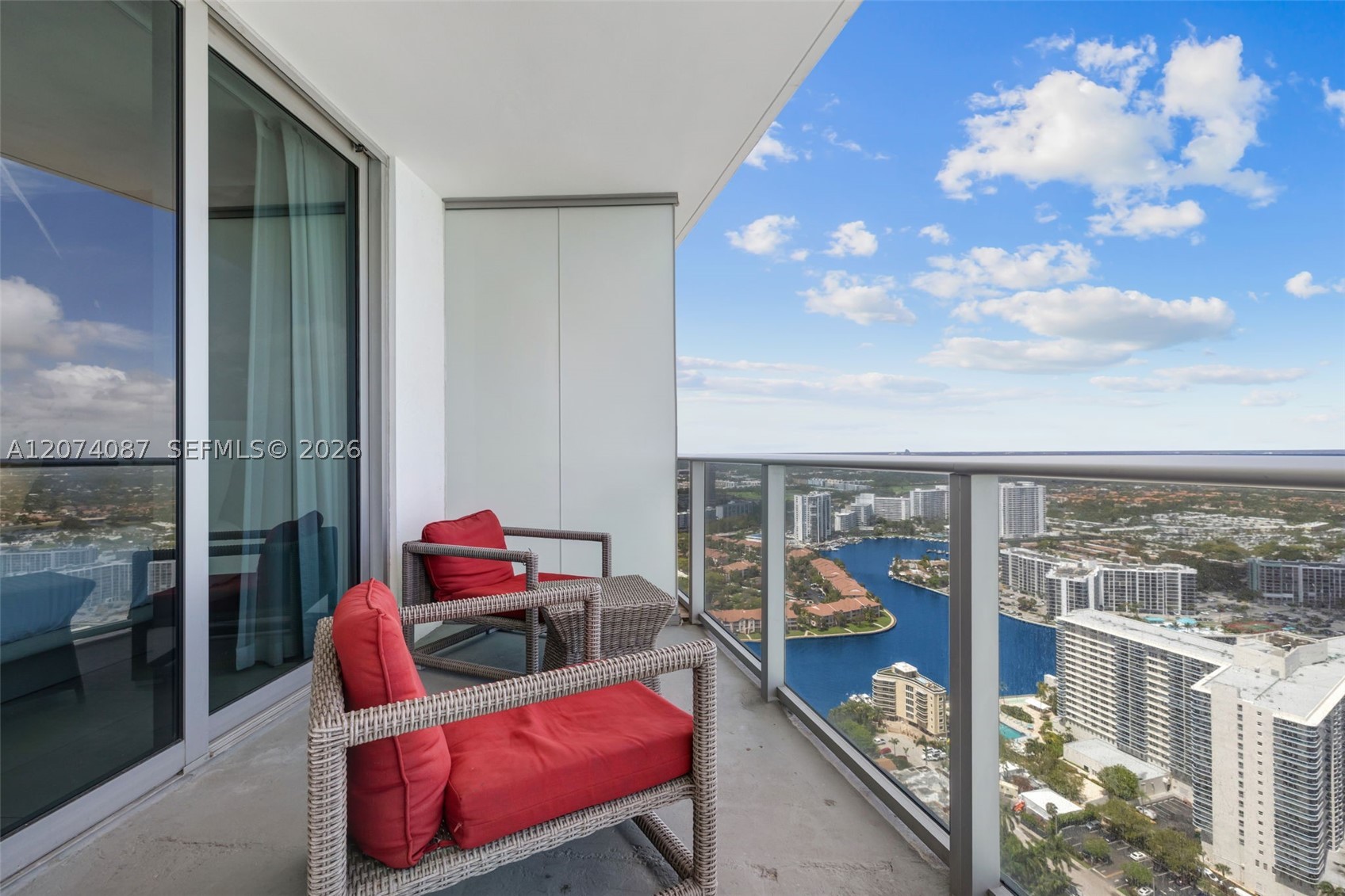 4111 S Ocean Dr 3706 Property Photo 33