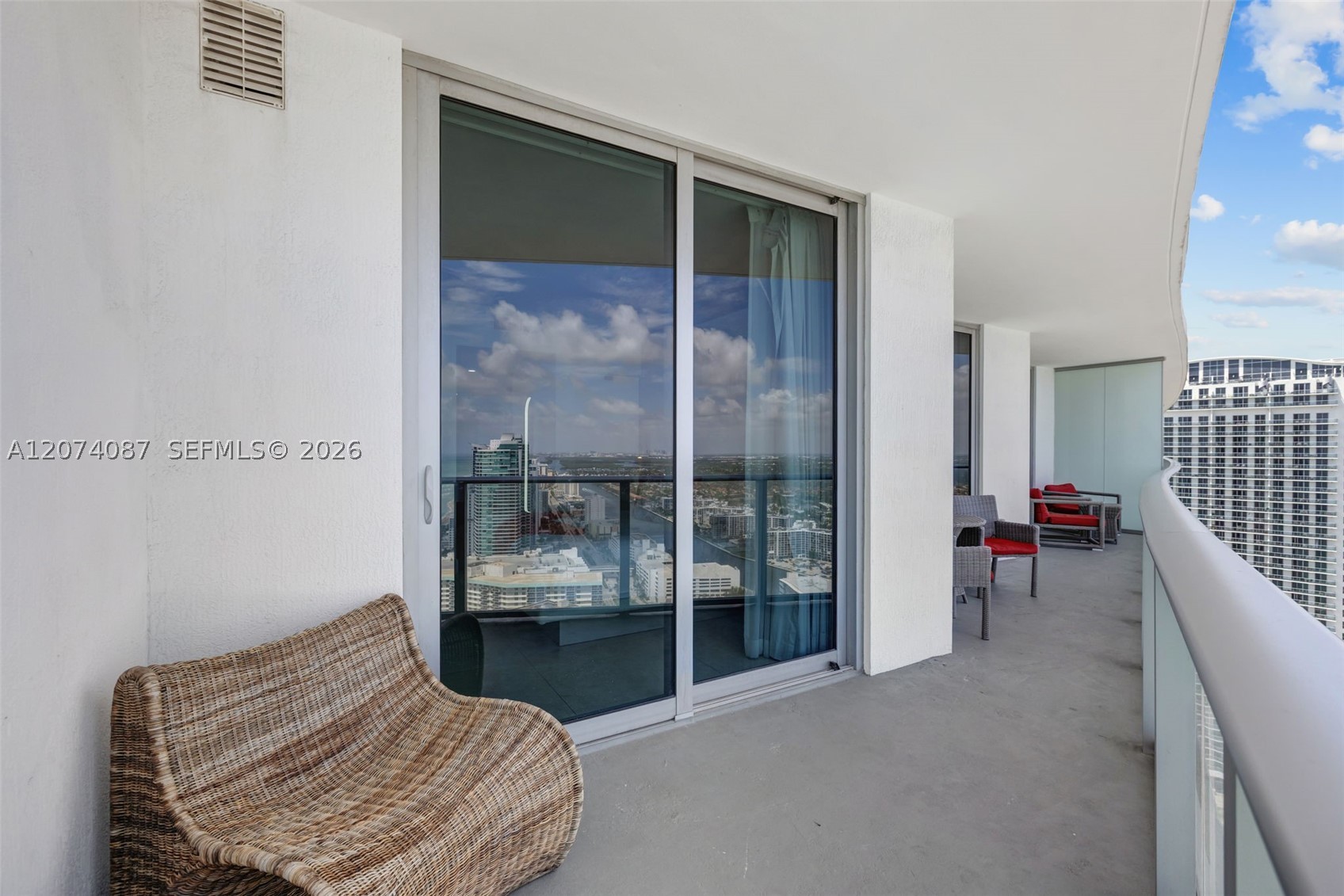 4111 S Ocean Dr 3706 Property Photo 35