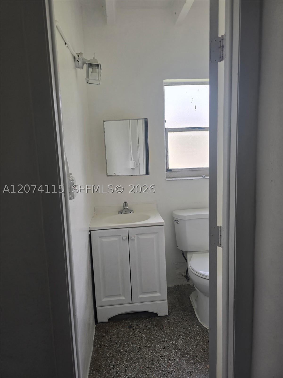 250 Sw 11th Ave 4 Property Photo 3