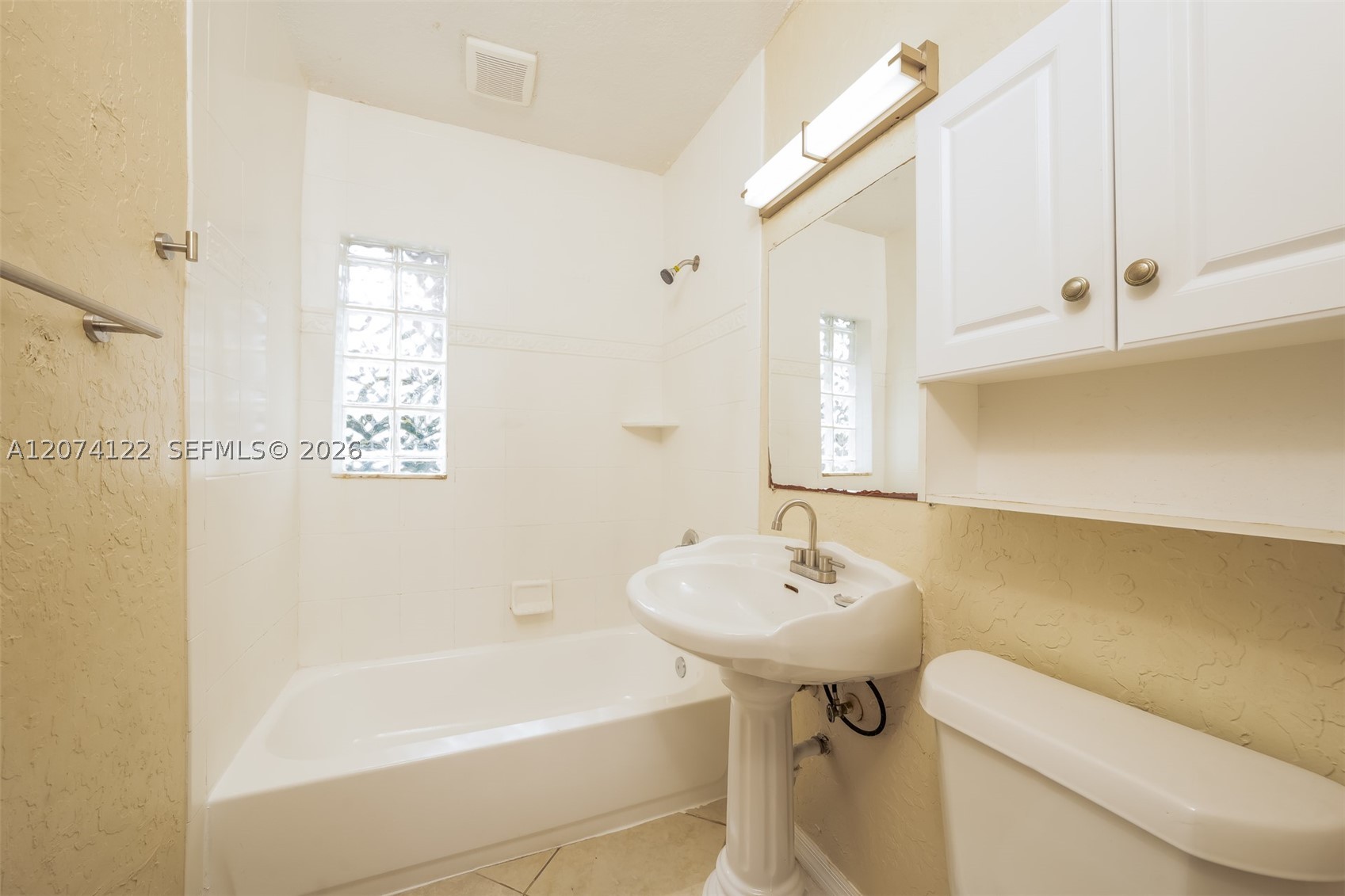 900 W Bloxham St Property Photo 17