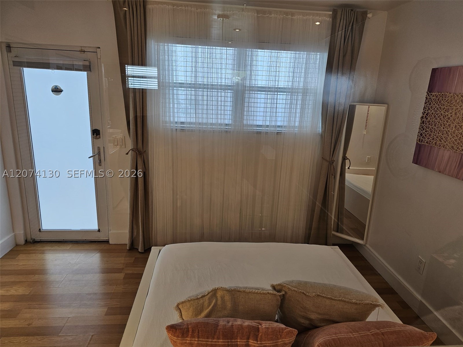 751 Collins Ave 2 Property Photo 2
