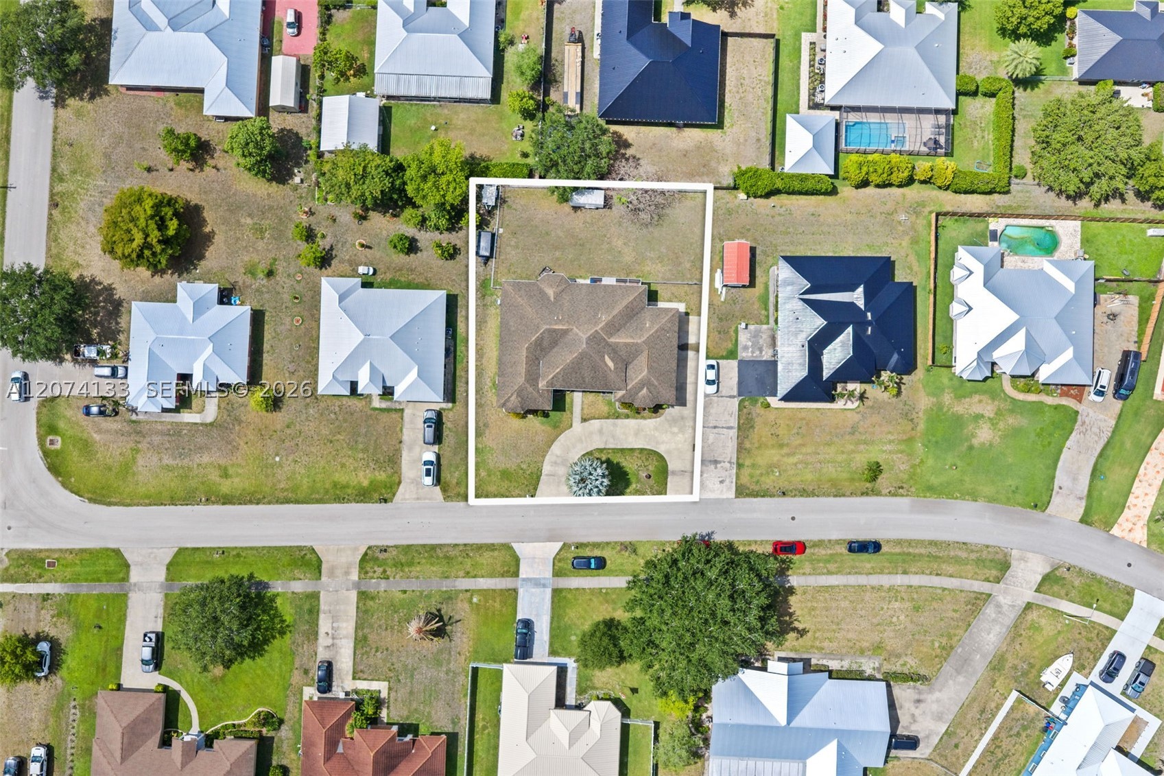 1006 Bayberry Loop Property Photo 4