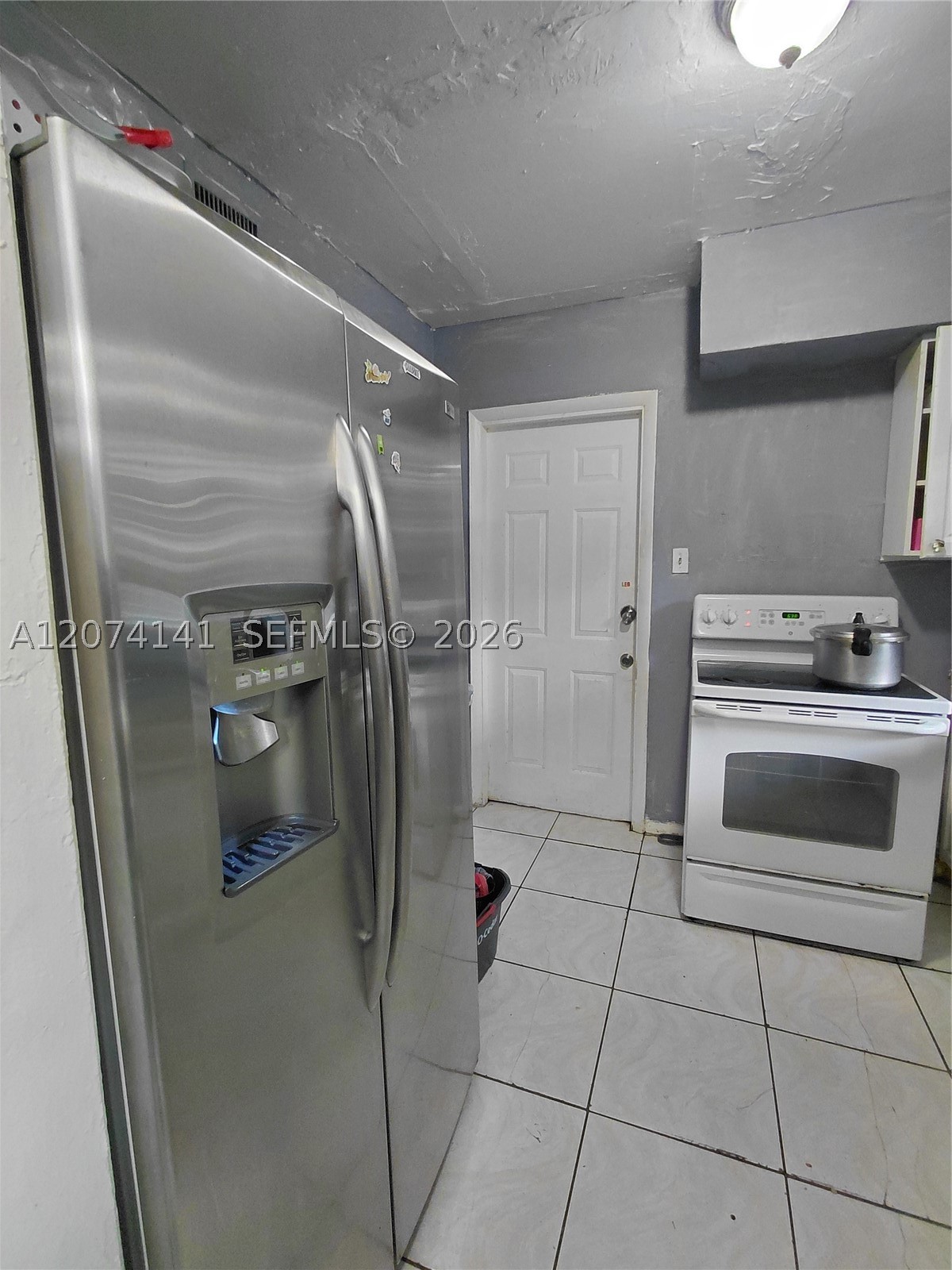 1530 Nw 68th Ter Property Photo 3