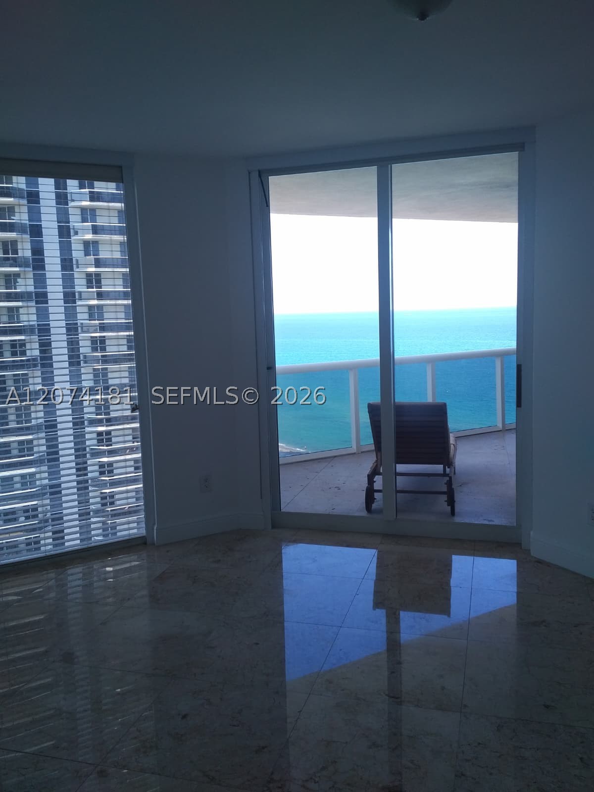 4775 Collins Ave 2208 Property Photo 6