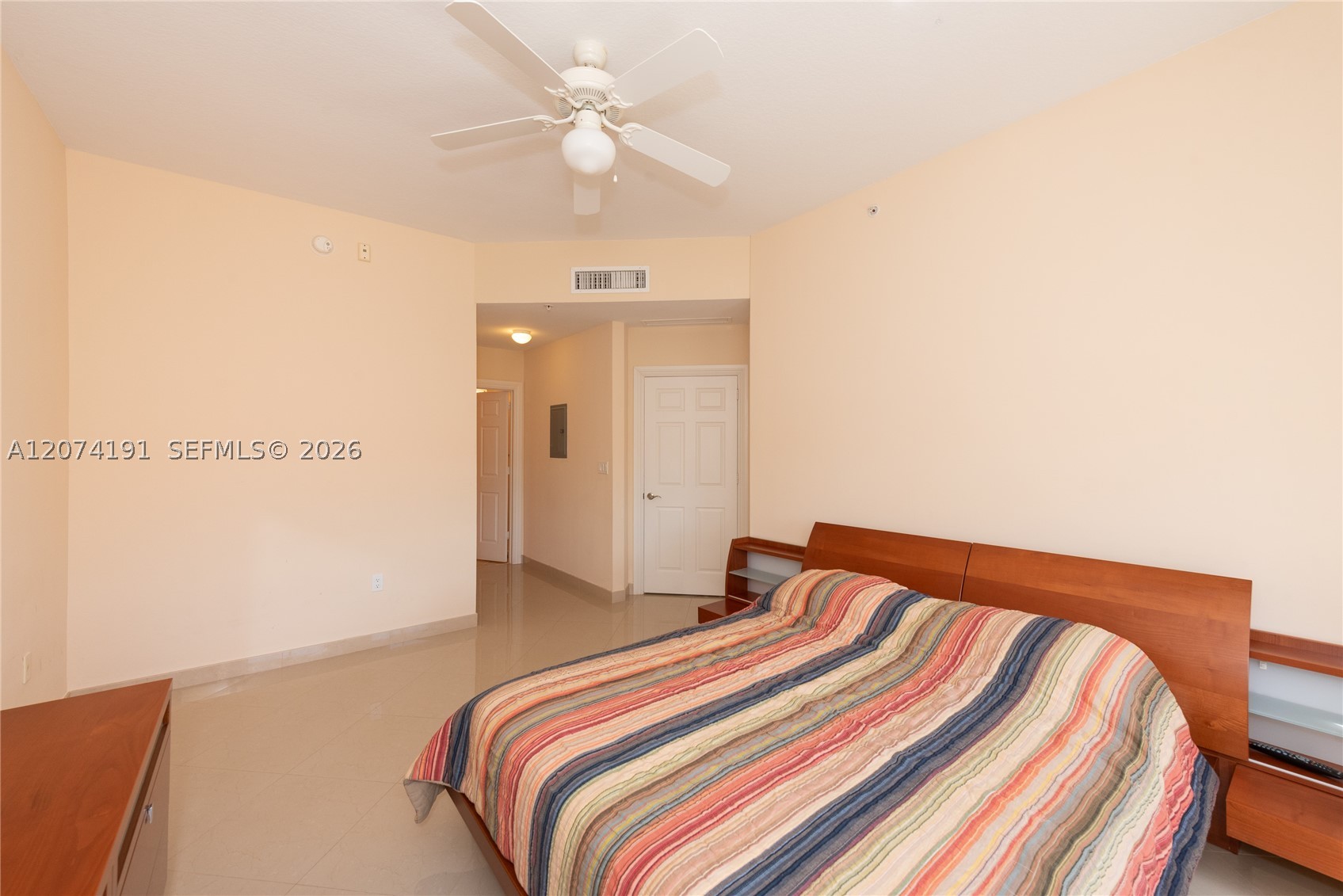 3001 Ne 185th St 417 Property Photo 15