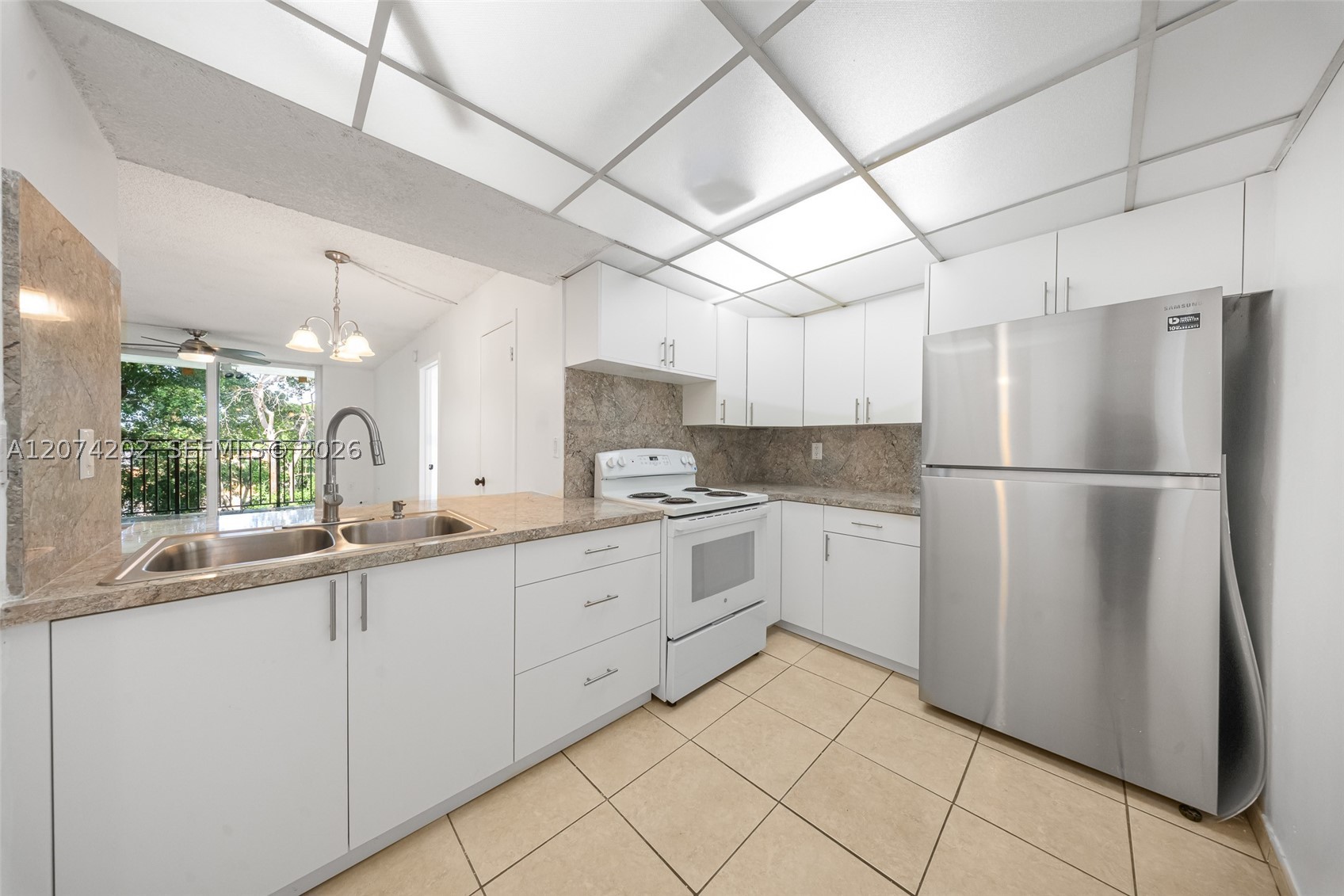 14155 SW 87th St 404-E Property Photo 1