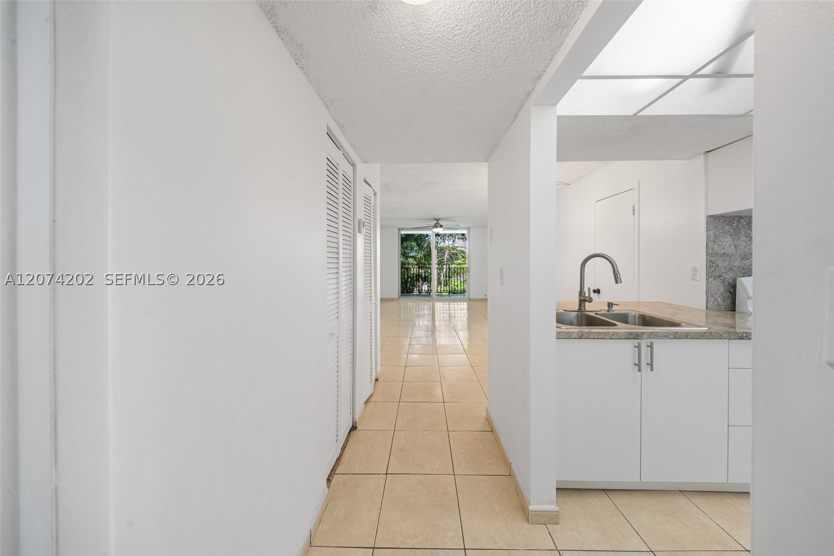 14155 Sw 87th St 404-e Property Photo 7