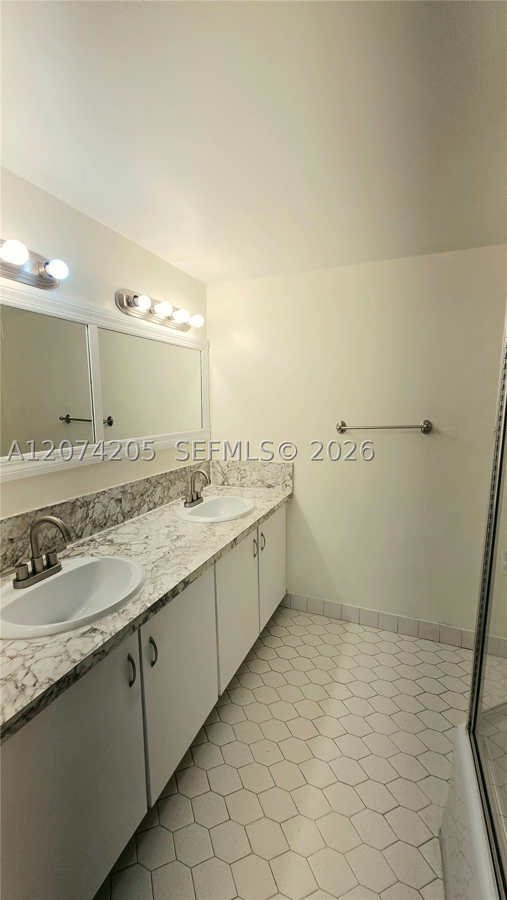 1849 S Ocean Dr 202 Property Photo 18