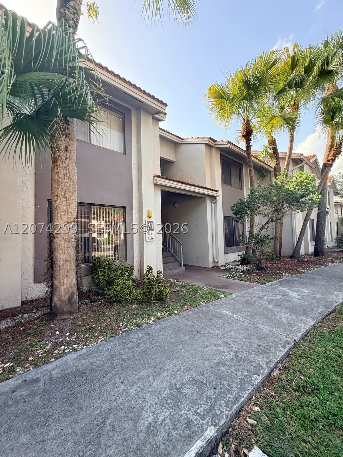3228 Coral Lake Dr 3228 Property Photo 2