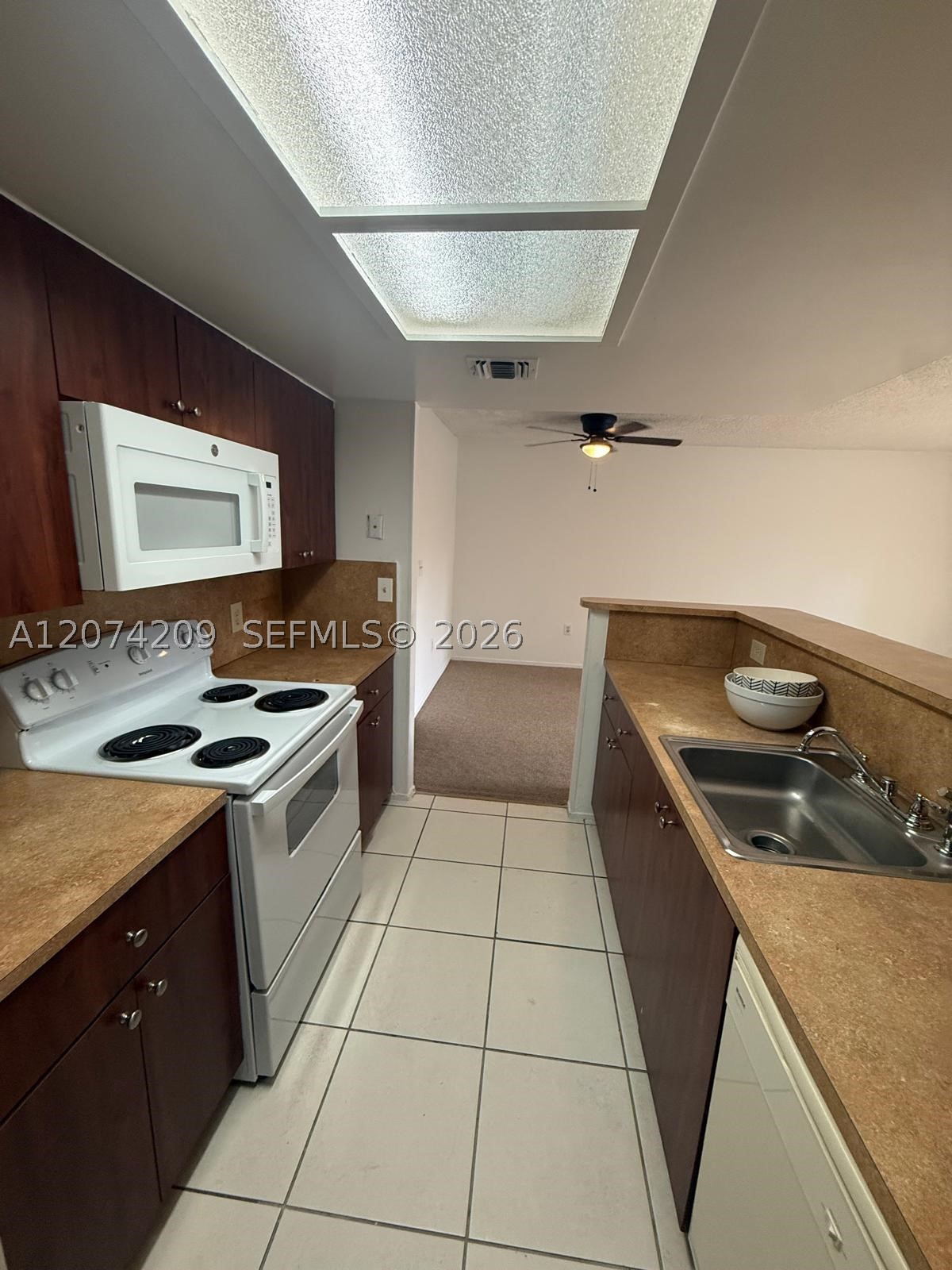 3228 Coral Lake Dr 3228 Property Photo 13