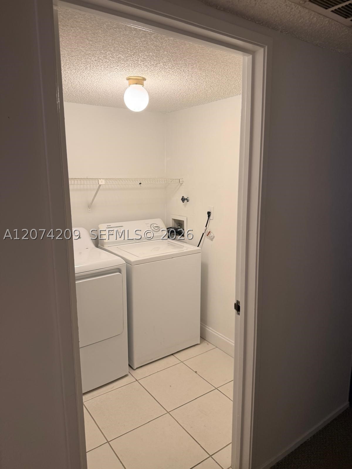 3228 Coral Lake Dr 3228 Property Photo 17