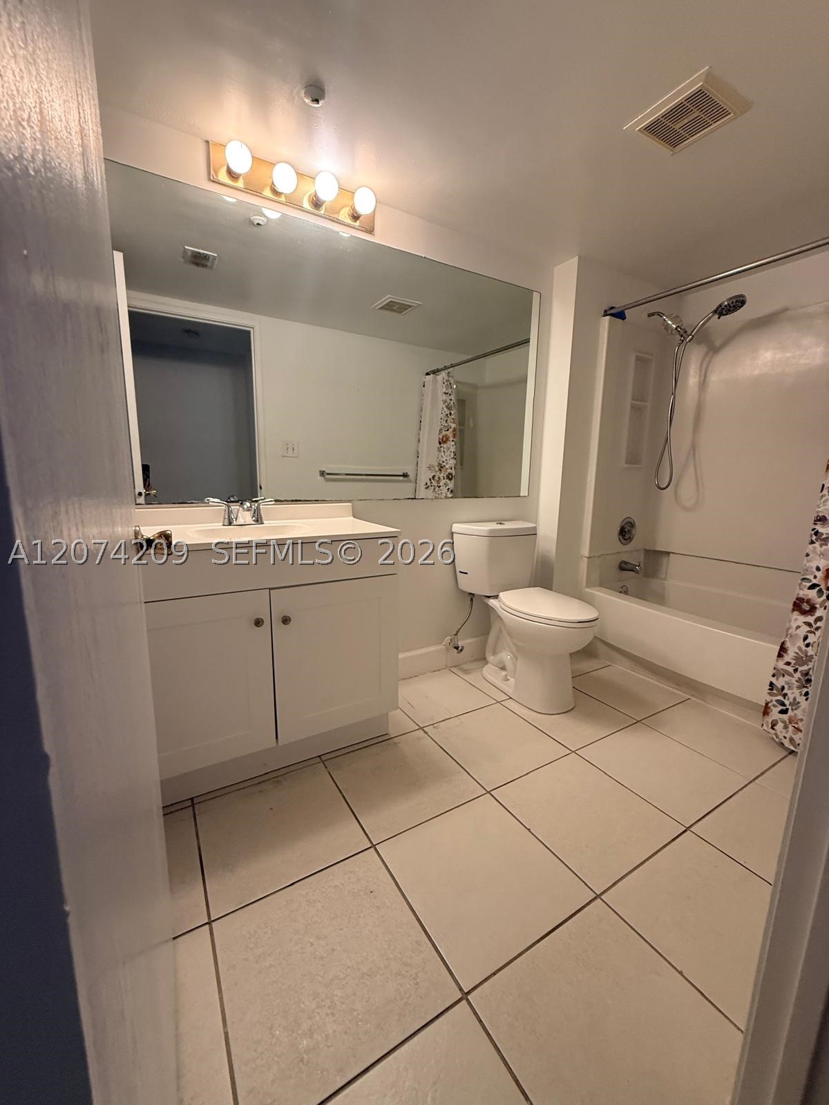 3228 Coral Lake Dr 3228 Property Photo 19