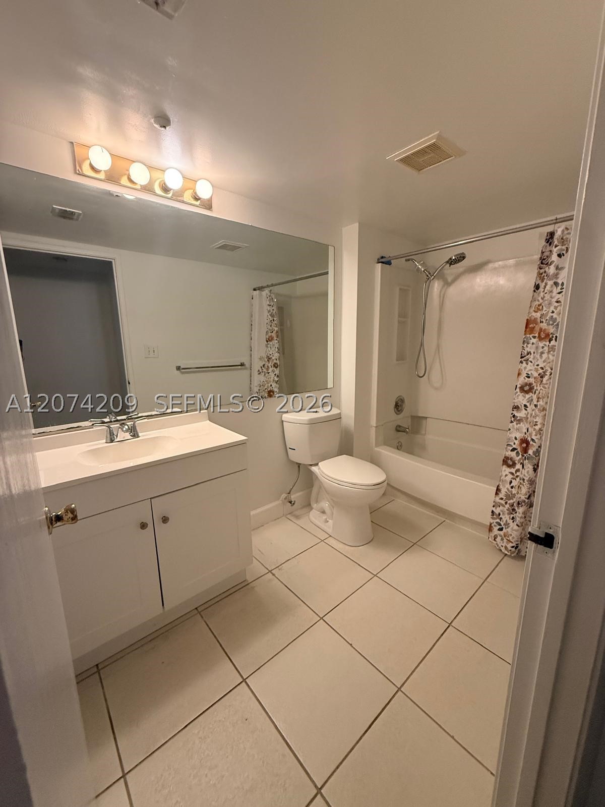 3228 Coral Lake Dr 3228 Property Photo 20