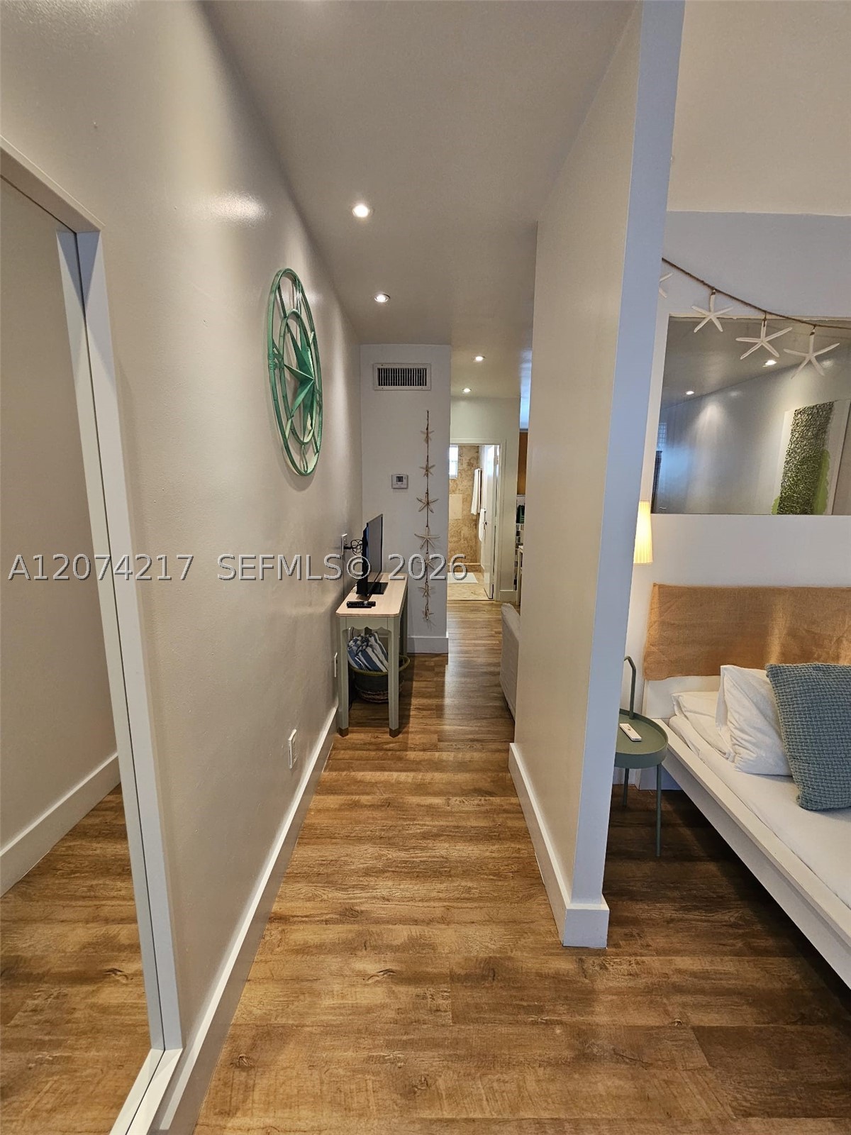 751 Collins Ave 3 Property Photo 8