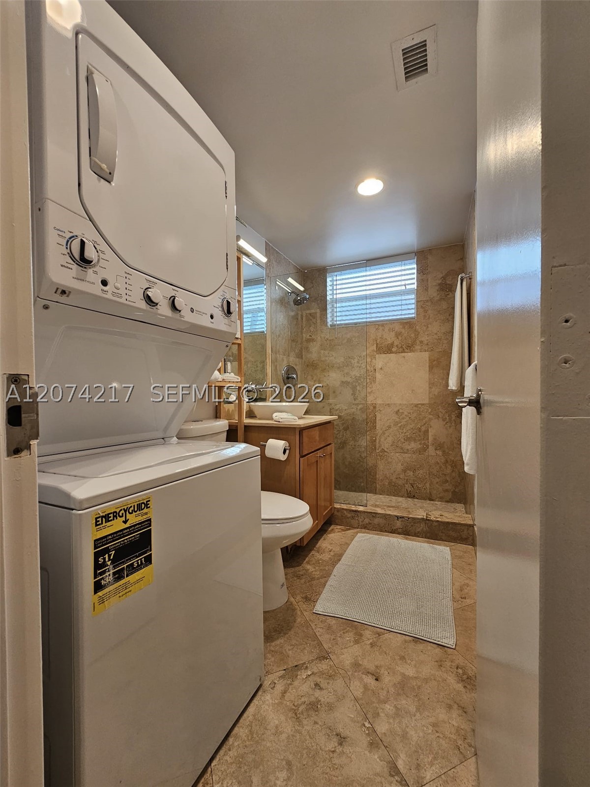 751 Collins Ave 3 Property Photo 23