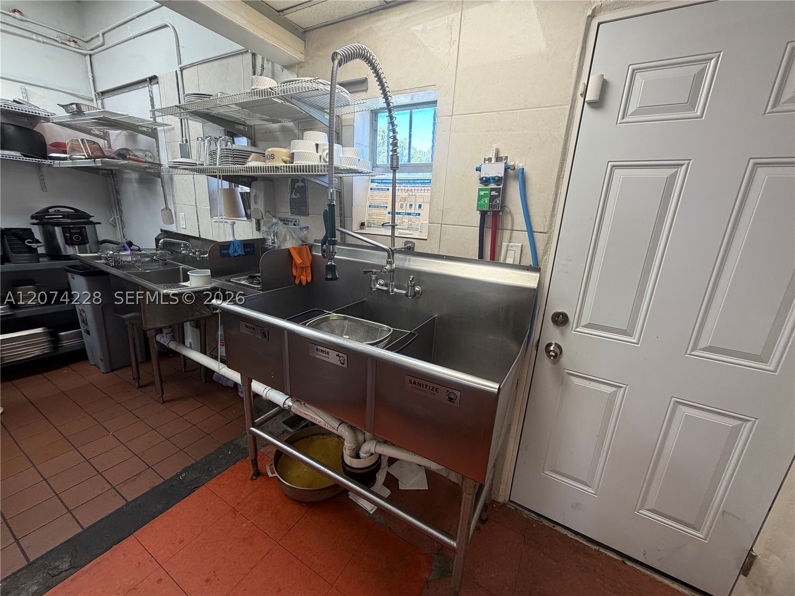 Restaurant E For Sale Property Photo 13