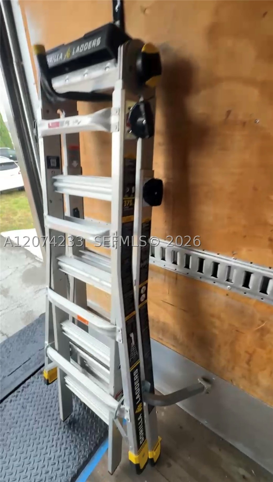 Installer/kitchen/doors/gutter Business Property Photo 11