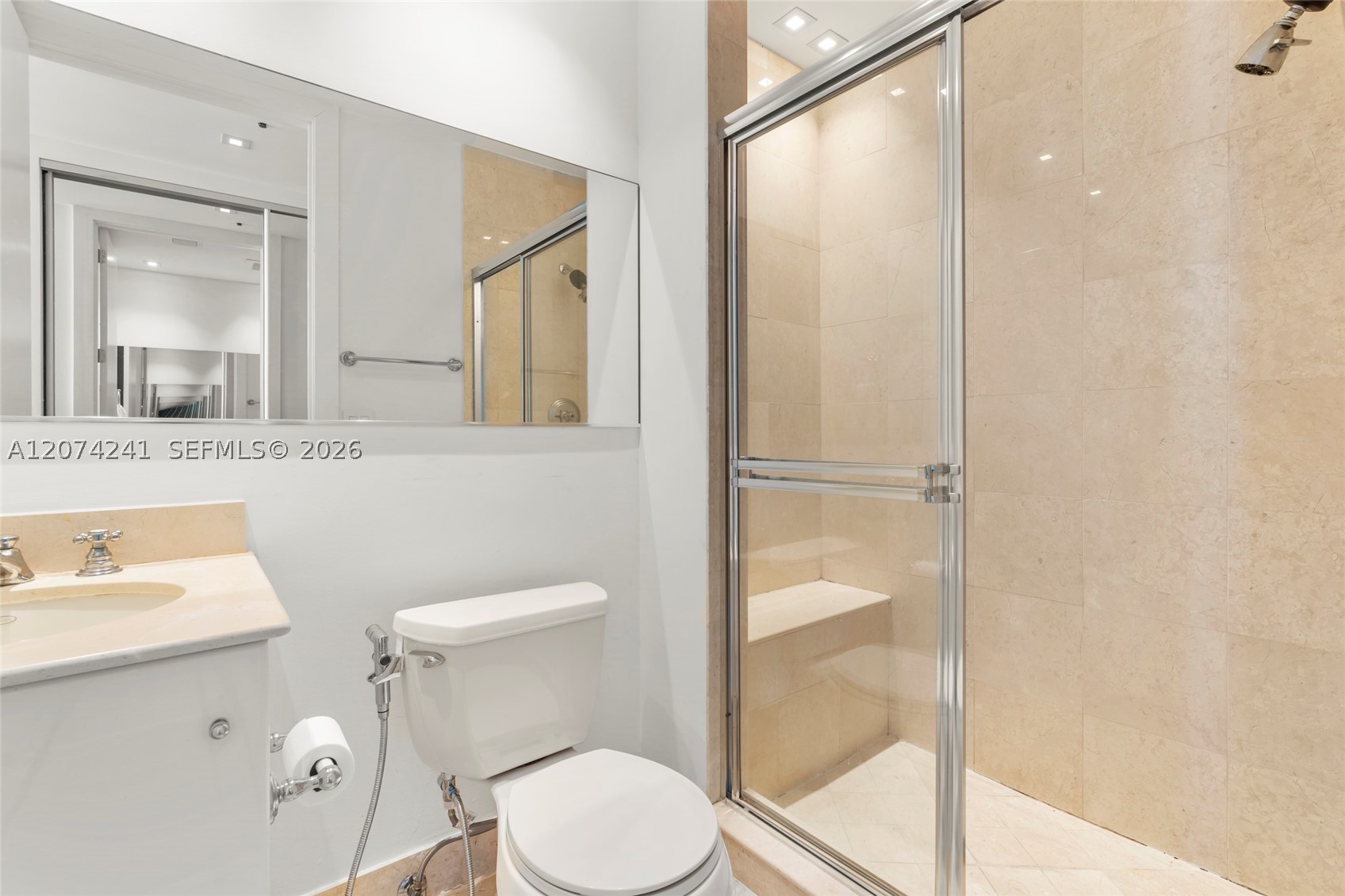 100 S Pointe Dr 1810 Property Photo 26