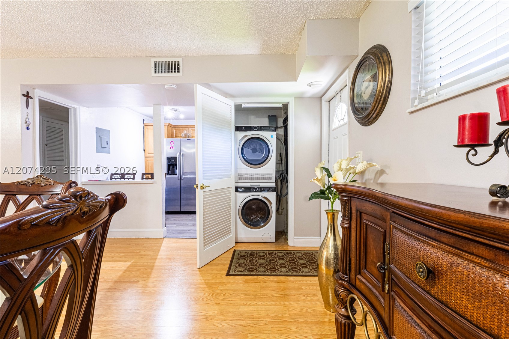 300 S Hollybrook Dr 105 Property Photo 5