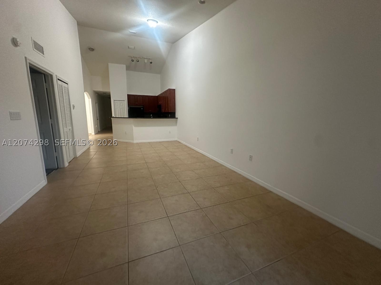 3372 Ne 11th Dr 3372 Property Photo 6
