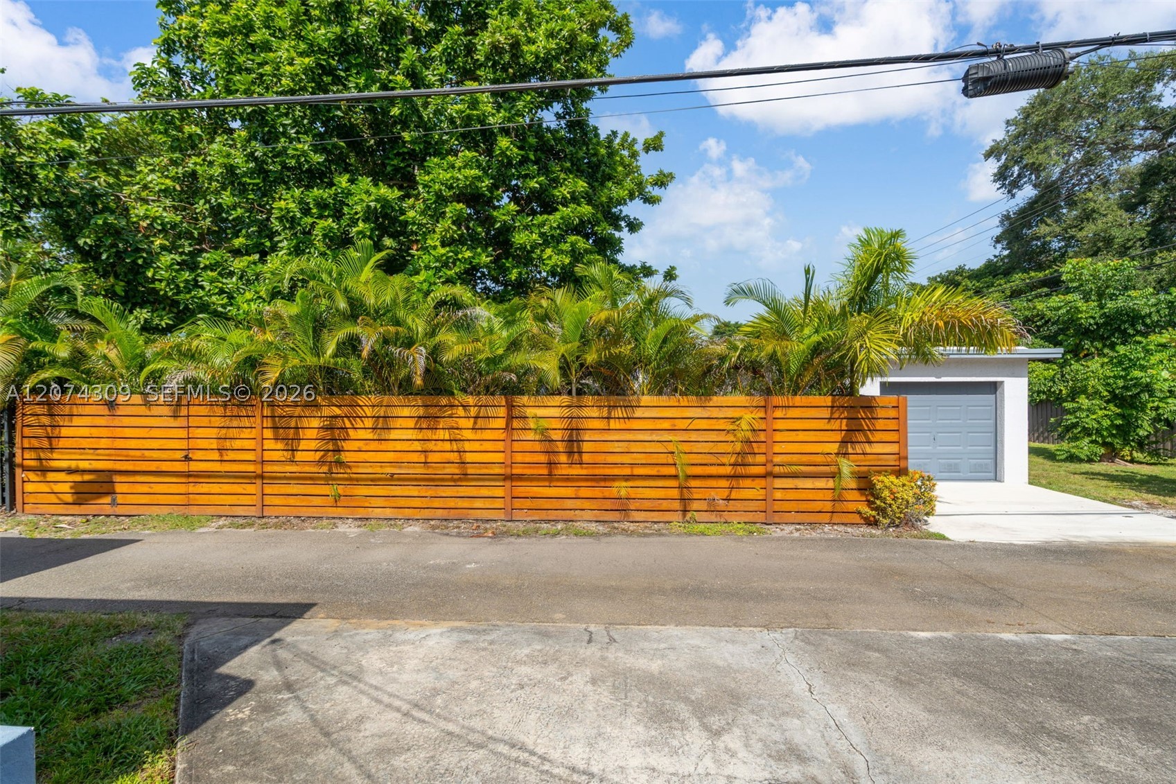8911 N Miami Ave Property Photo 24
