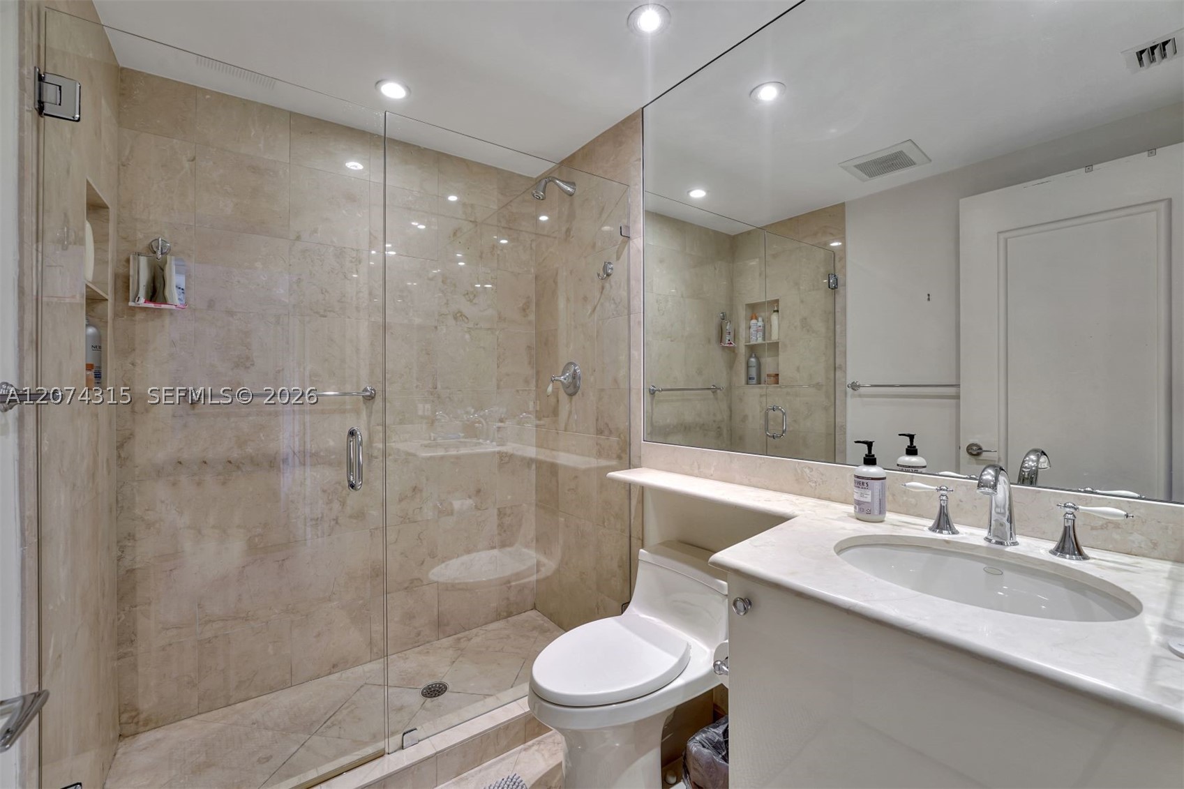 791 Crandon Blvd 301 Property Photo 7