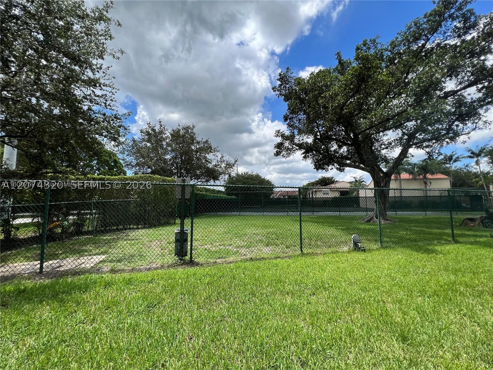 1229 Sw 46th Ave 408 Property Photo 19