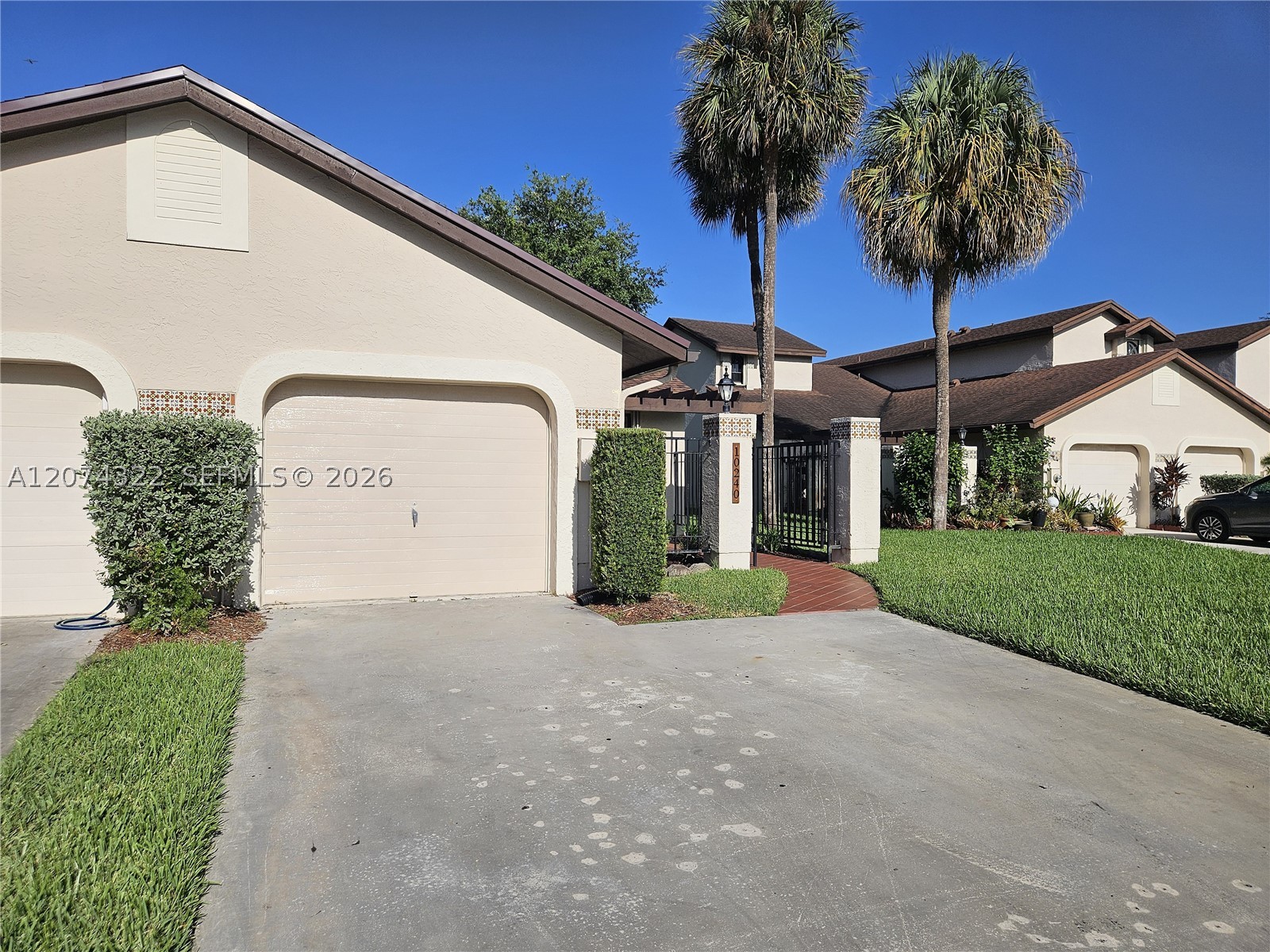 10240 Sw 137th Ct Property Photo 2