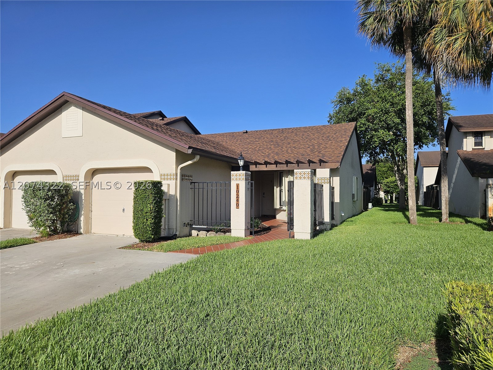 10240 Sw 137th Ct Property Photo 3