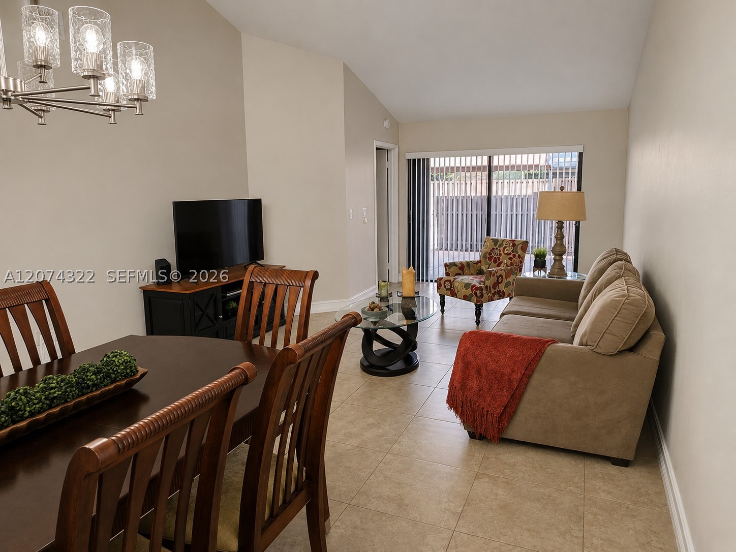 10240 Sw 137th Ct Property Photo 6