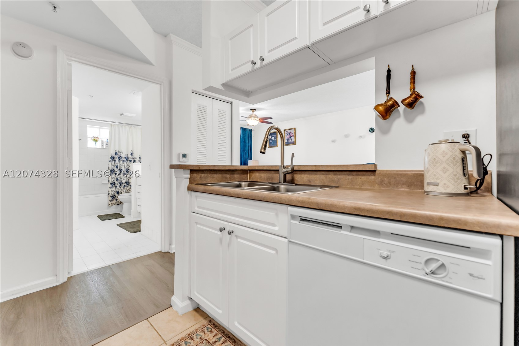 17145 N Bay Rd 4501 Property Photo 20