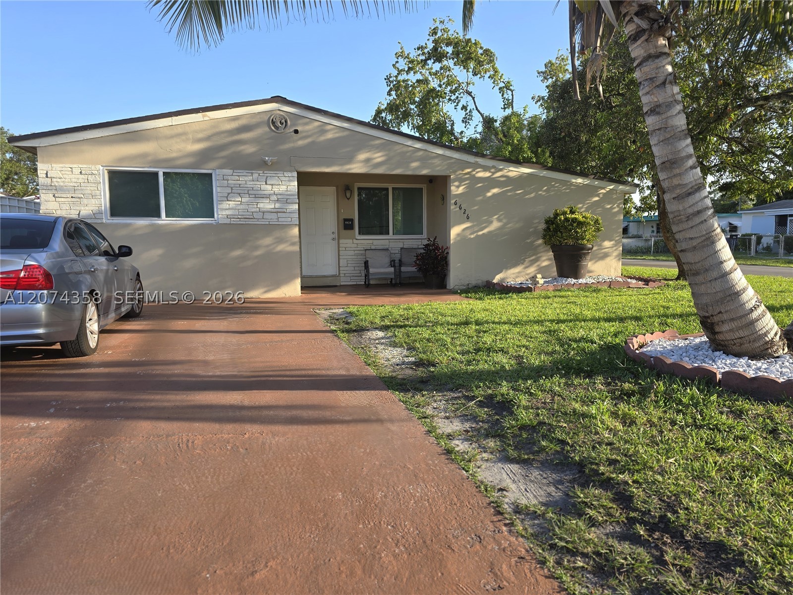 6626 SW 1st Ct