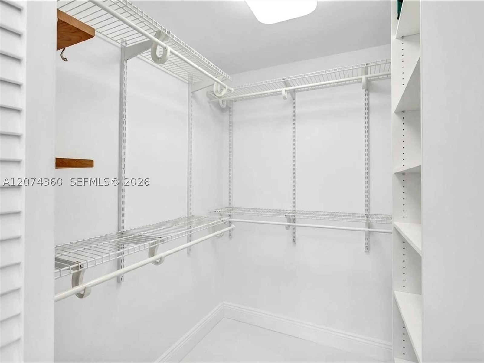 1621 Bay Rd 408 Property Photo 22