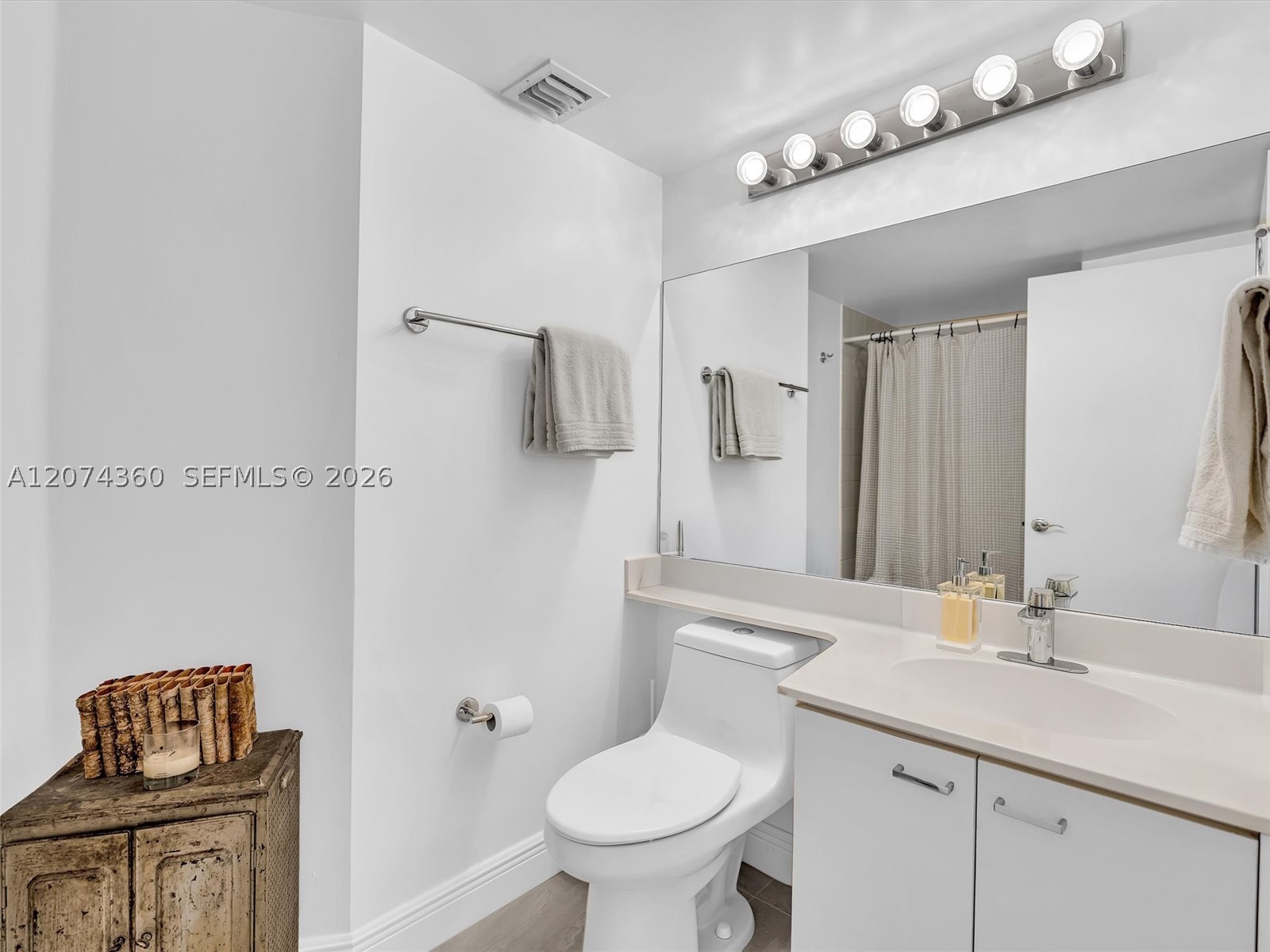 1621 Bay Rd 408 Property Photo 26
