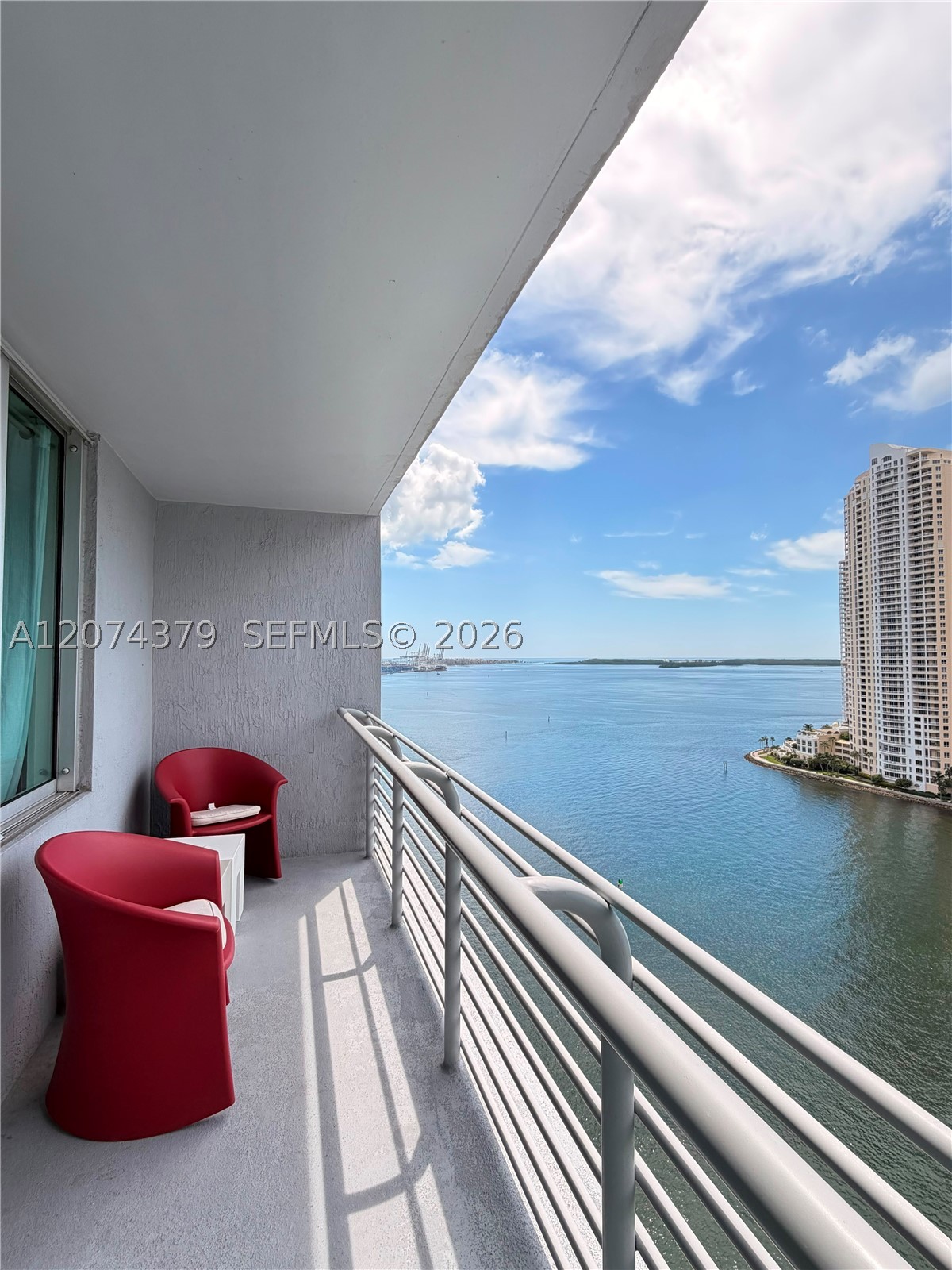 335 S Biscayne Blvd 2003 Property Photo 4