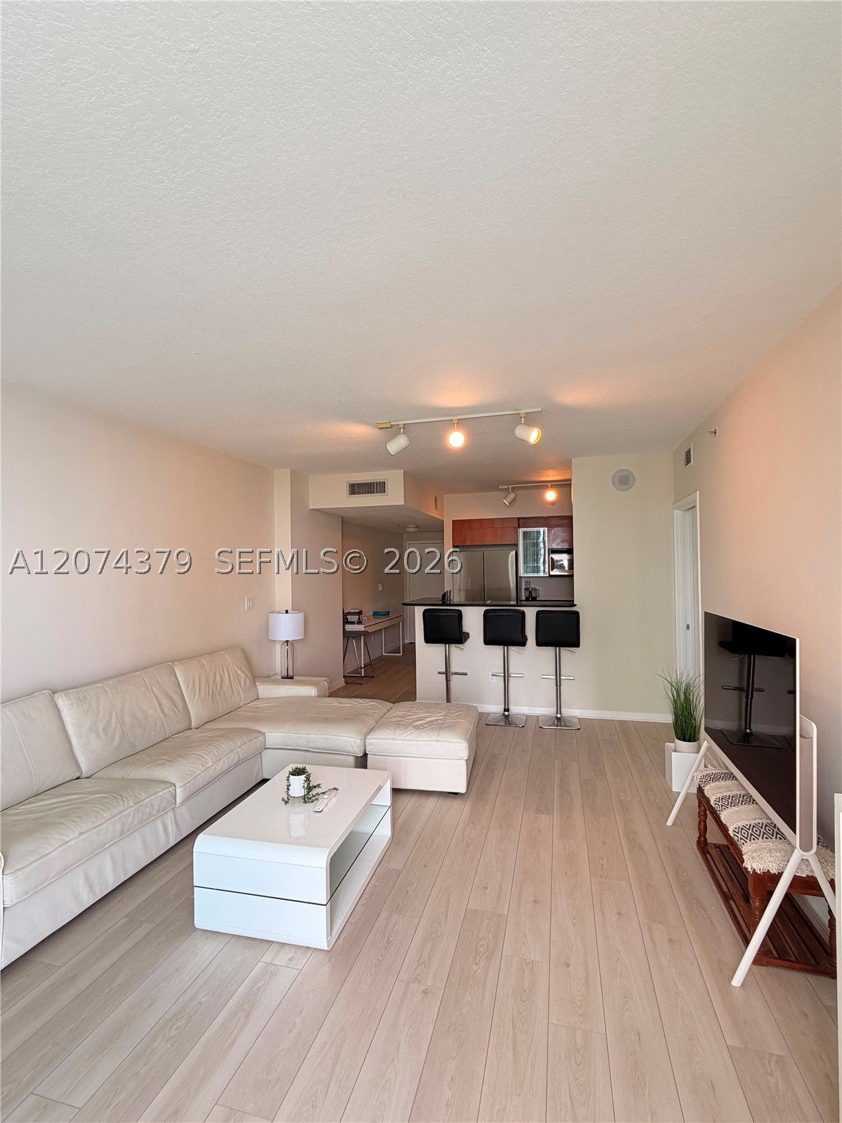 335 S Biscayne Blvd 2003 Property Photo 7
