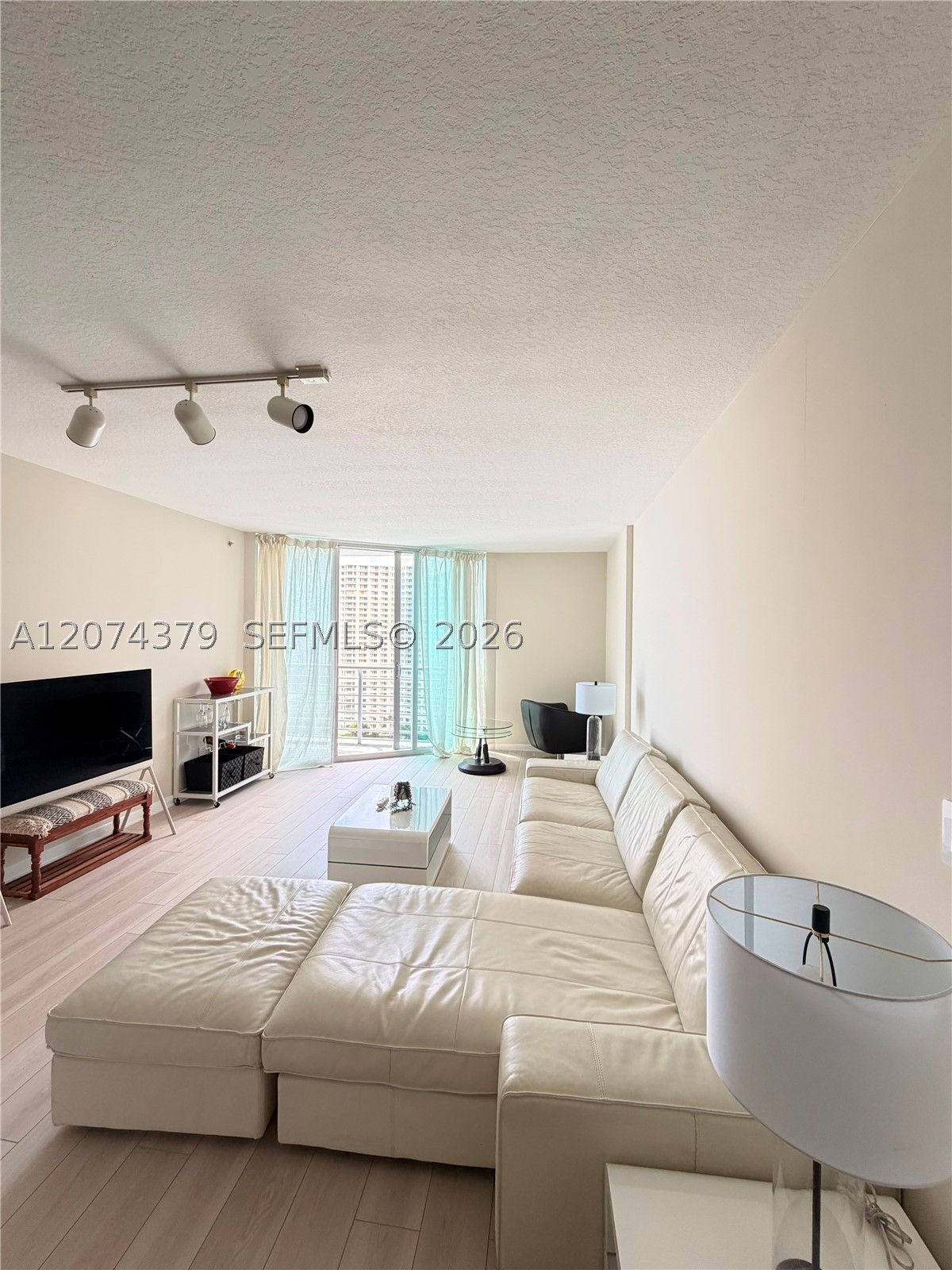 335 S Biscayne Blvd 2003 Property Photo 8