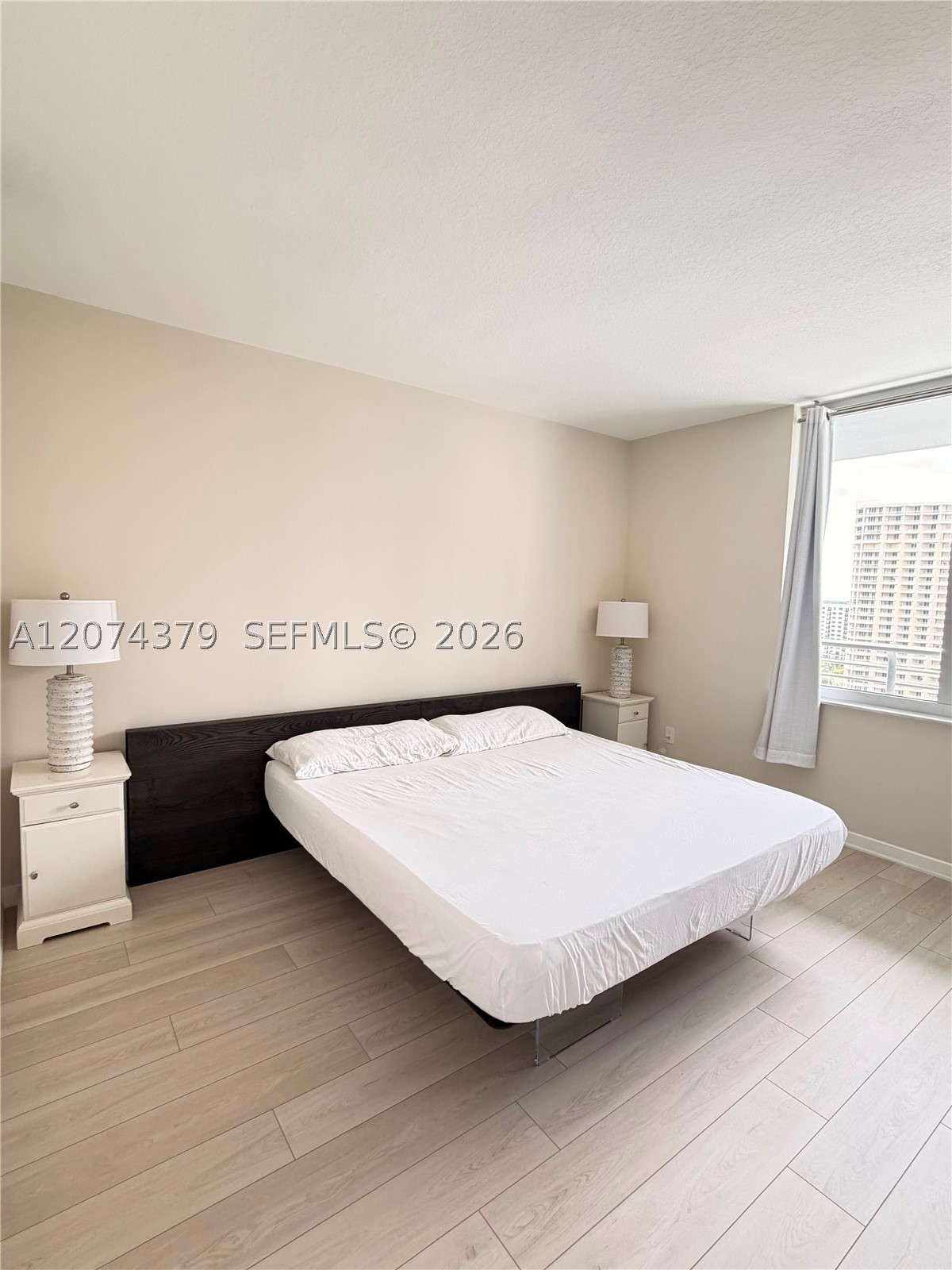 335 S Biscayne Blvd 2003 Property Photo 16