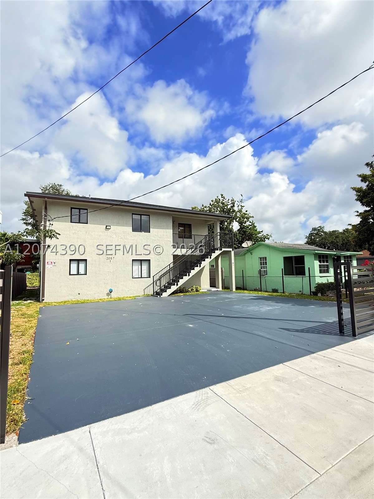 2057 Washington Ave 2 Property Photo 1