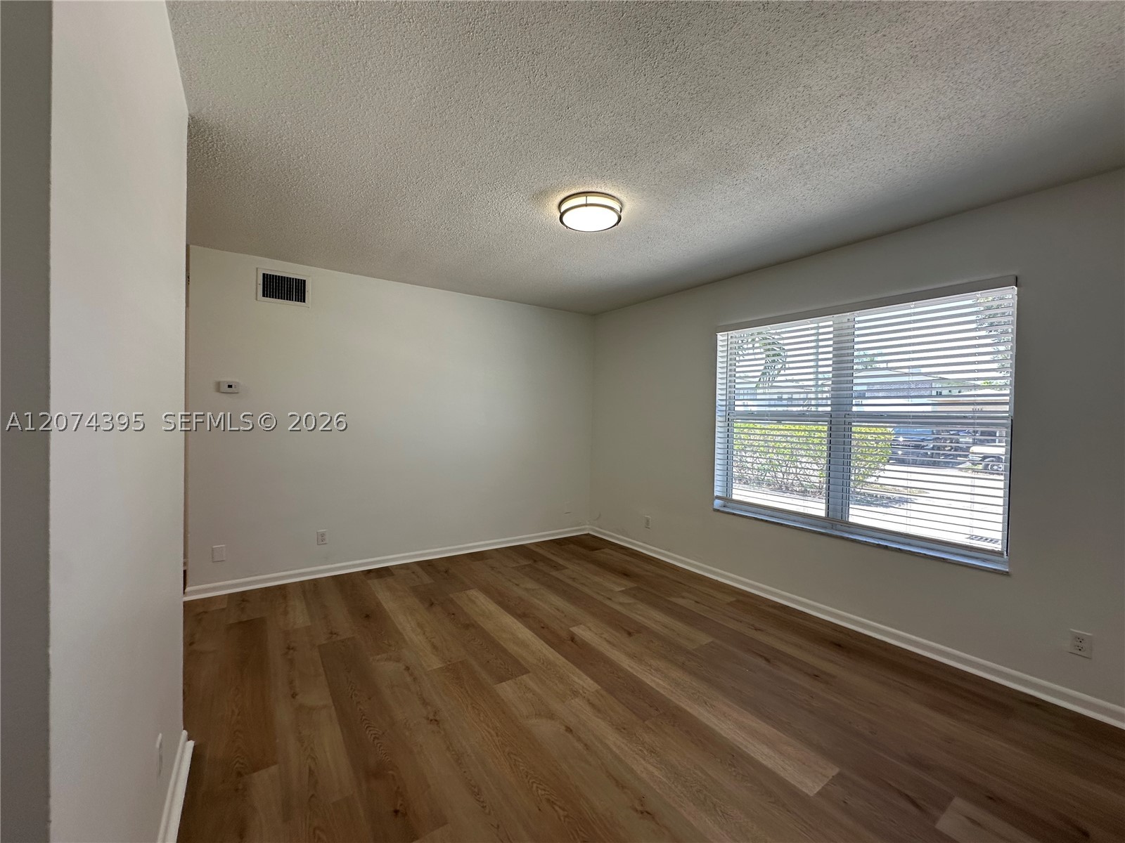 2822 Van Buren St 101 Property Photo 7