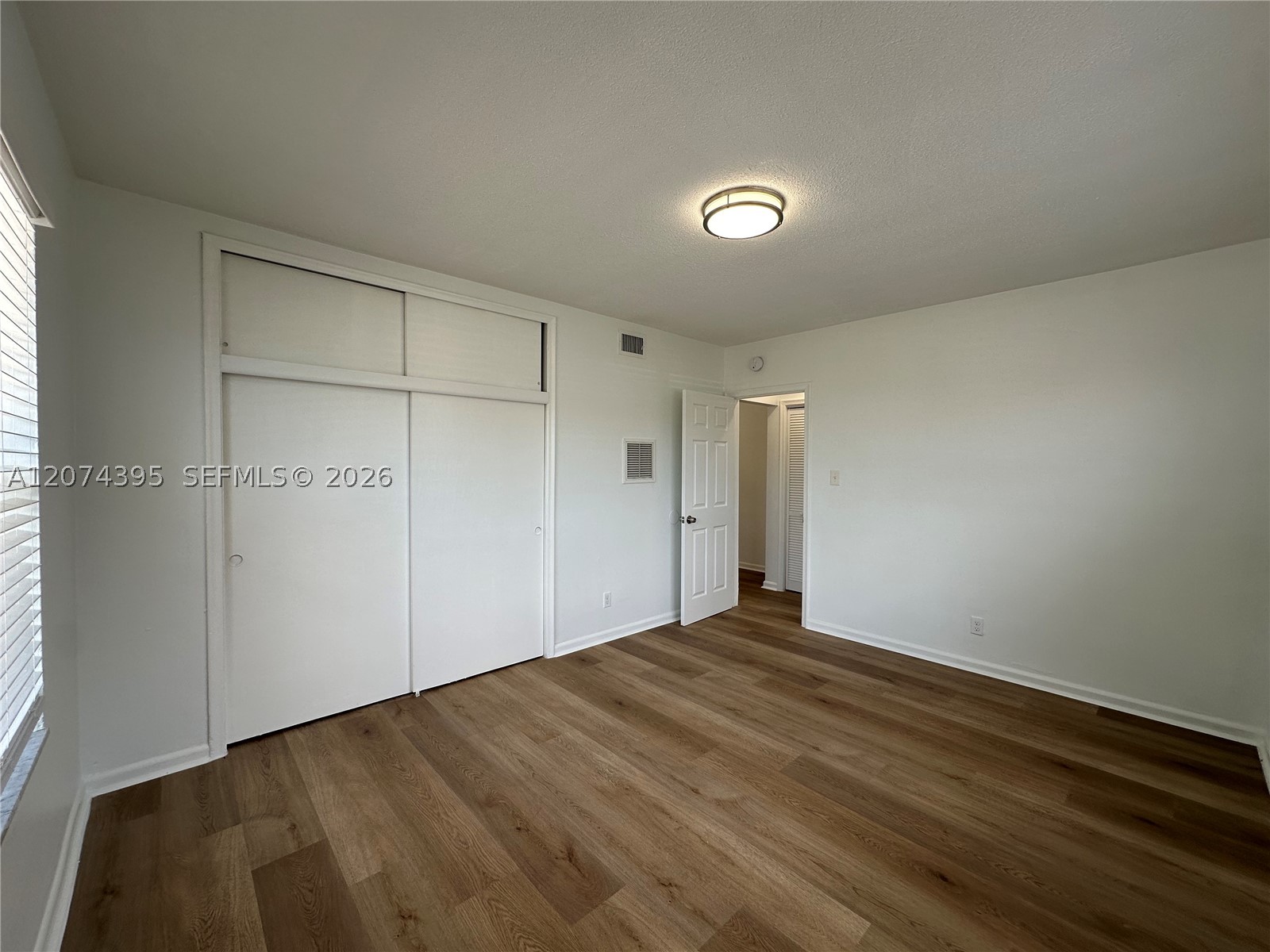 2822 Van Buren St 101 Property Photo 11