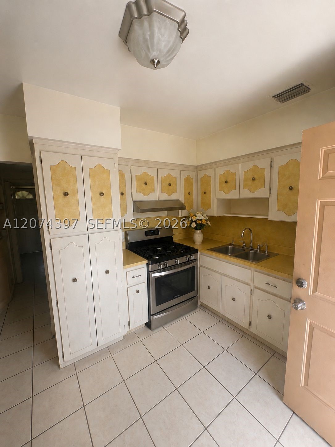 512 Sw 10th St Property Photo 23