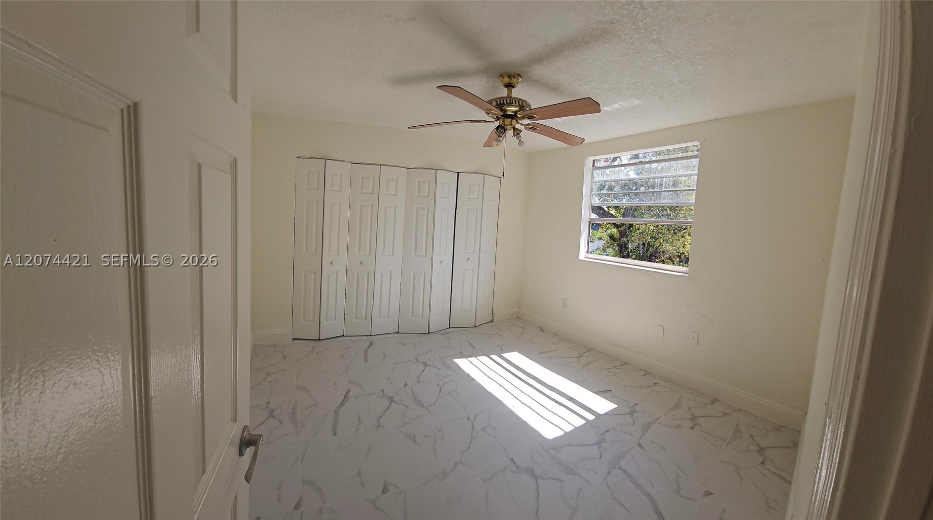 652 Nw 3rd St 304 Property Photo 10