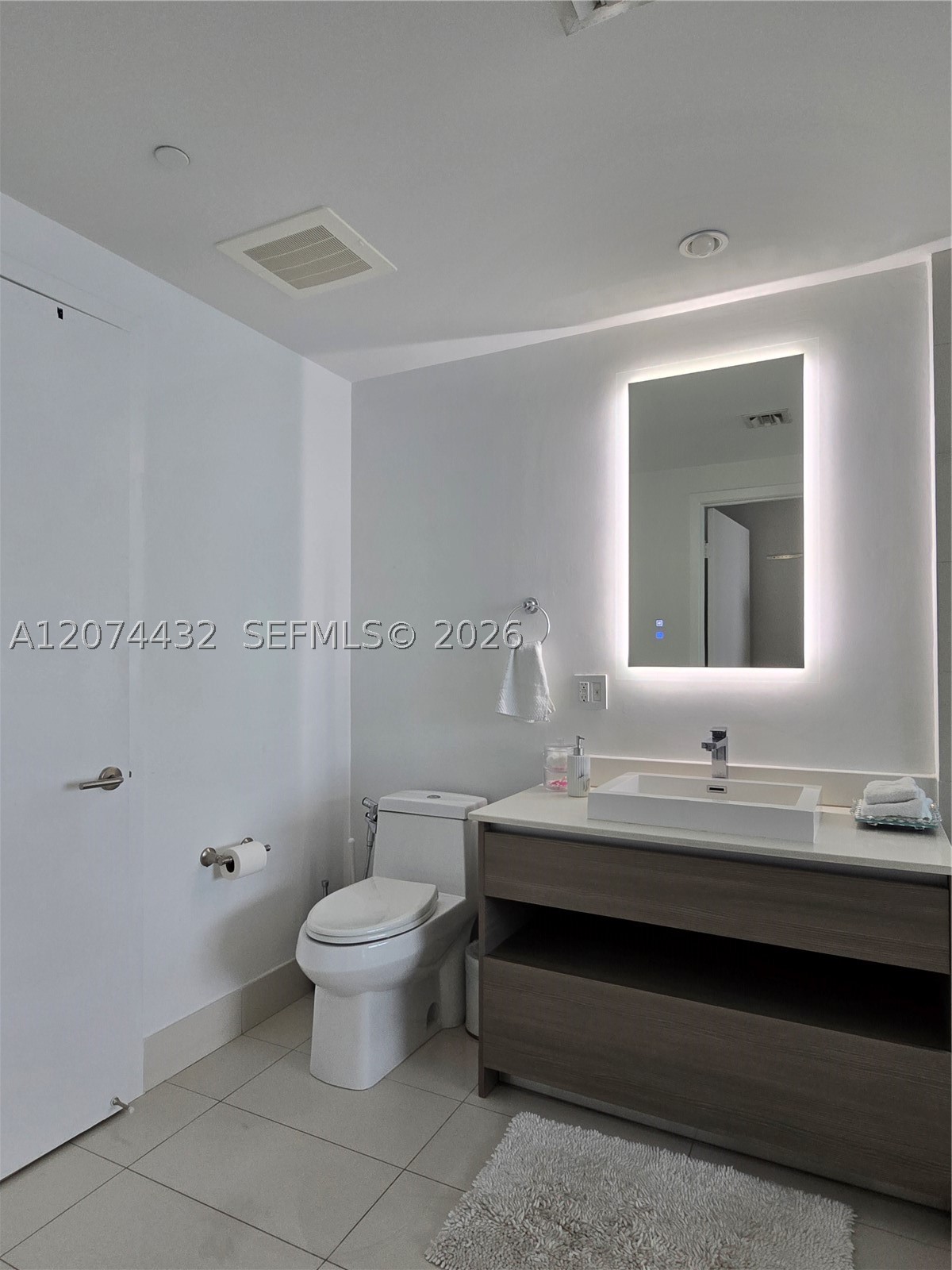 460 Ne 28 St 602 Property Photo 11