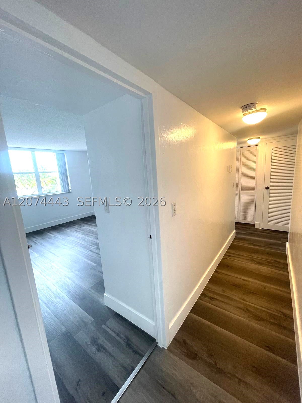 2450 Ne 135th St 209 Property Photo 15
